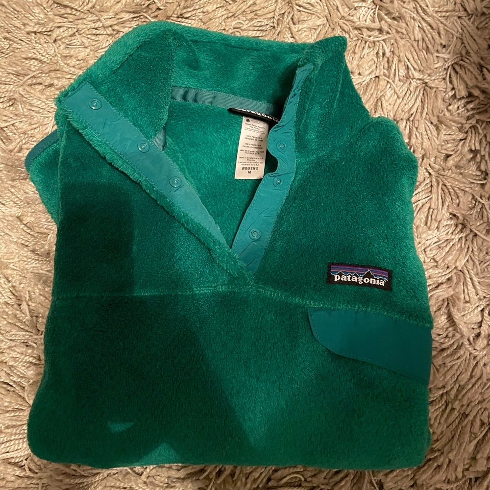 patagonia womens pullover !